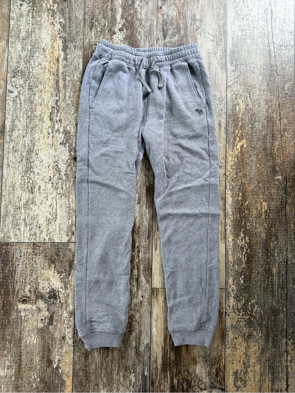 2 for $20 sale: Abercrombie kids gray essential icon jogger sweatpants - 9/10